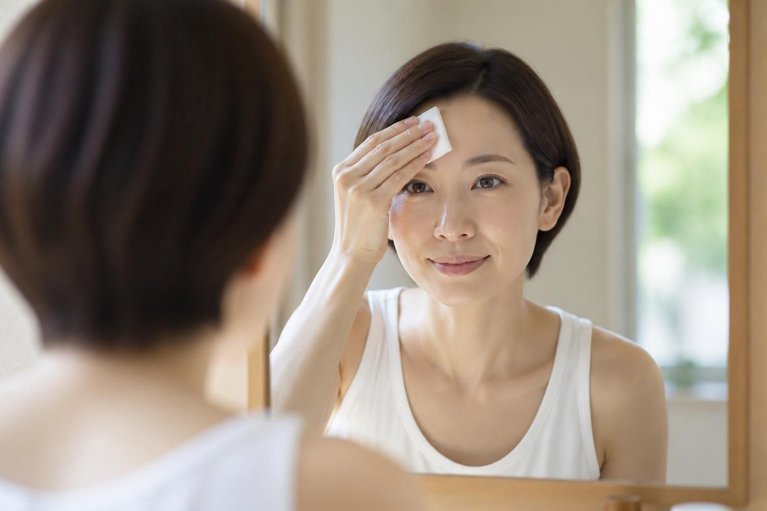 透明感とハリの両立は、単品ではなく全体のバランスで決まる